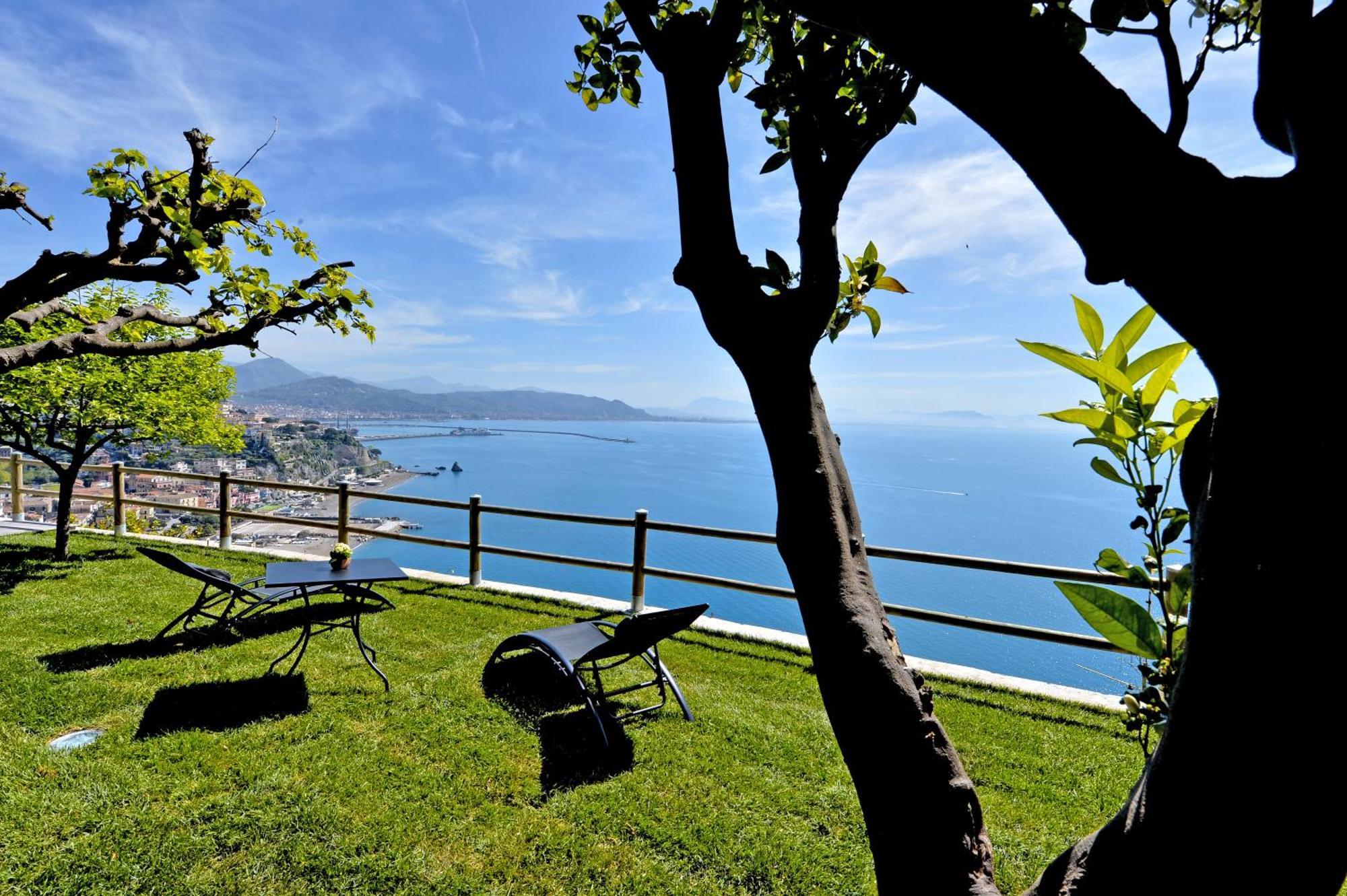 In Costa Relais & Luxury Suites Виетри Экстерьер фото